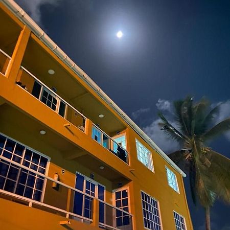 Sea Life Apartamentos En Via Principal Centro Y San Luis Сан-Андрес Экстерьер фото