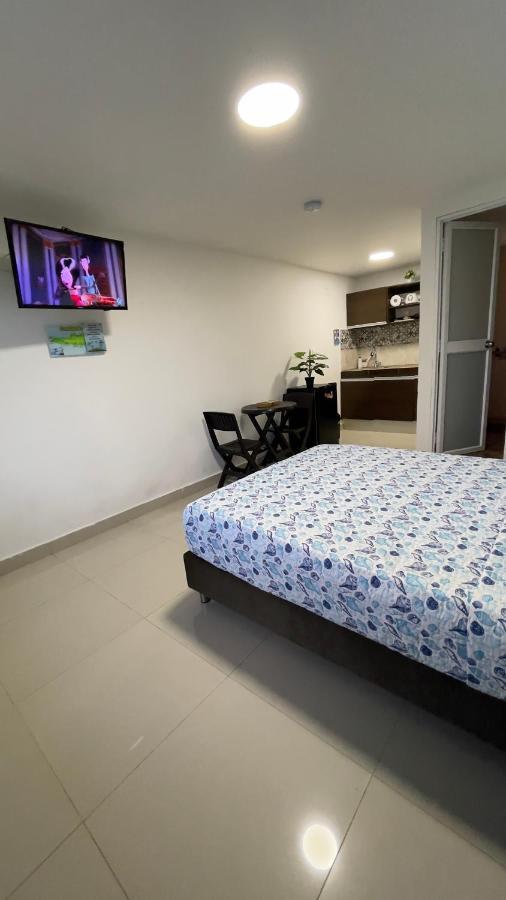Sea Life Apartamentos En Via Principal Centro Y San Luis Сан-Андрес Экстерьер фото