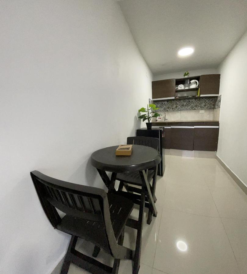 Sea Life Apartamentos En Via Principal Centro Y San Luis Сан-Андрес Экстерьер фото