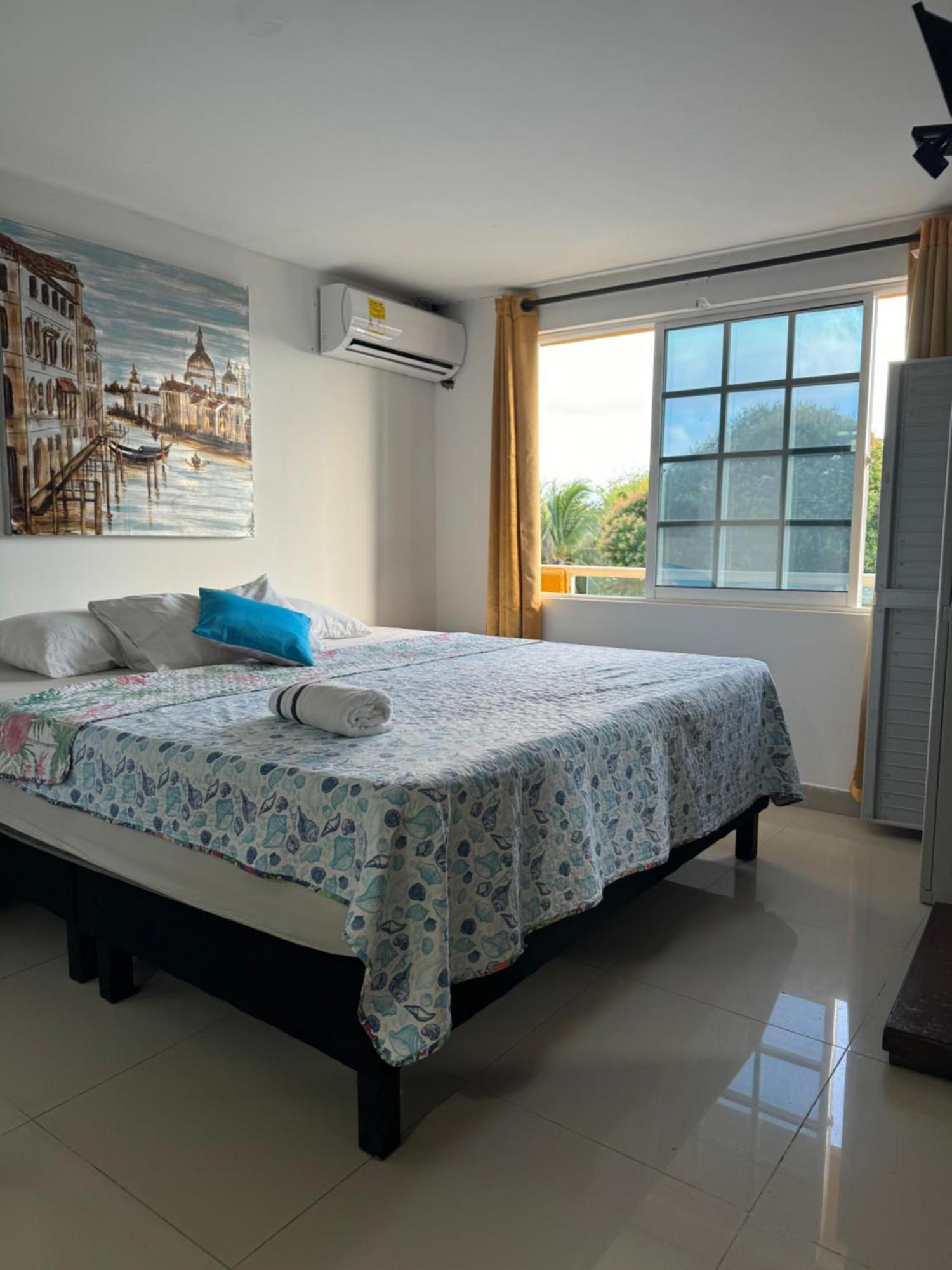 Sea Life Apartamentos En Via Principal Centro Y San Luis Сан-Андрес Экстерьер фото