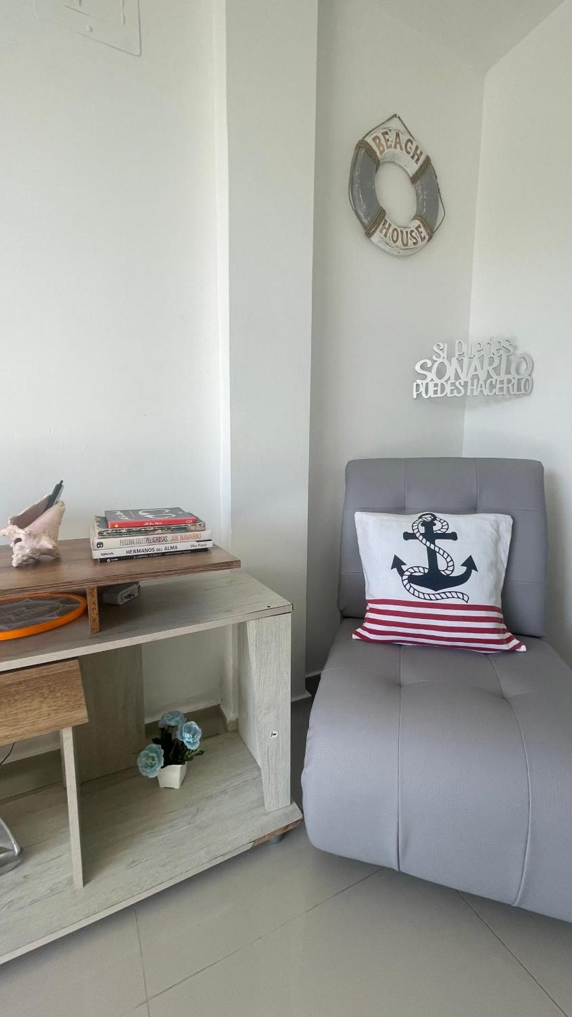 Sea Life Apartamentos En Via Principal Centro Y San Luis Сан-Андрес Экстерьер фото