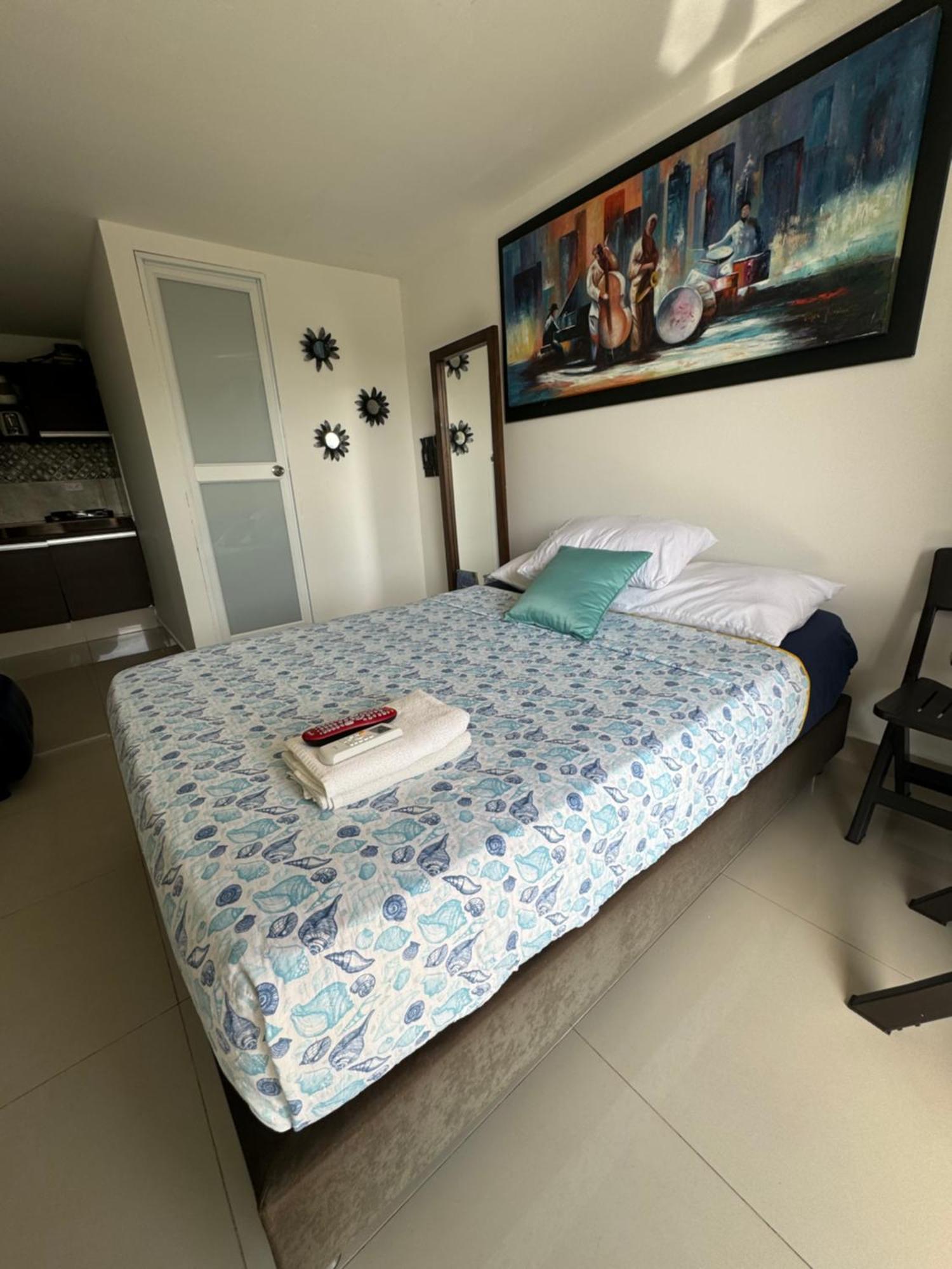 Sea Life Apartamentos En Via Principal Centro Y San Luis Сан-Андрес Экстерьер фото