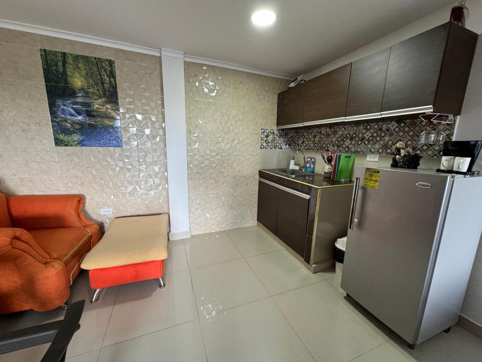 Sea Life Apartamentos En Via Principal Centro Y San Luis Сан-Андрес Экстерьер фото