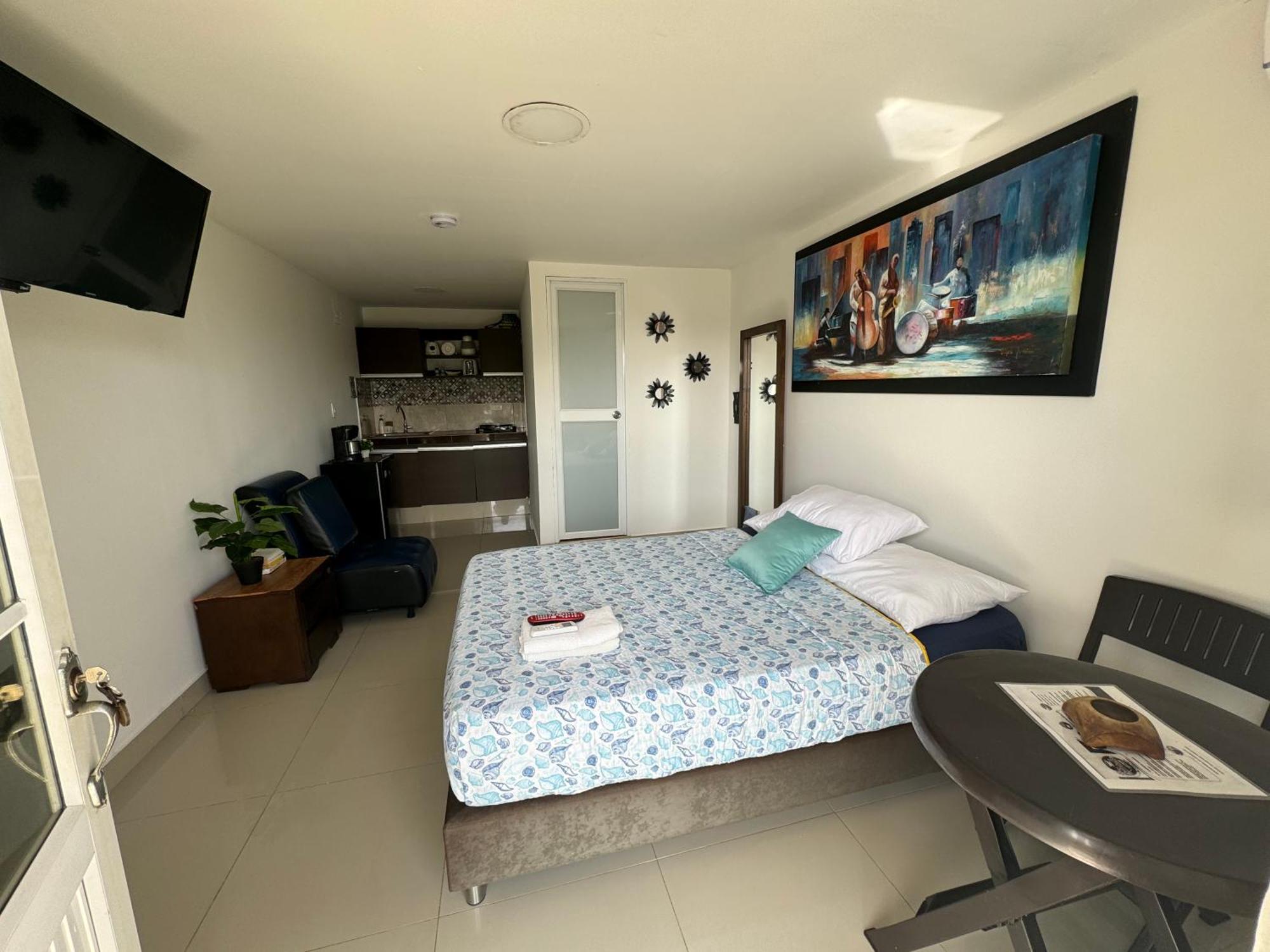 Sea Life Apartamentos En Via Principal Centro Y San Luis Сан-Андрес Экстерьер фото