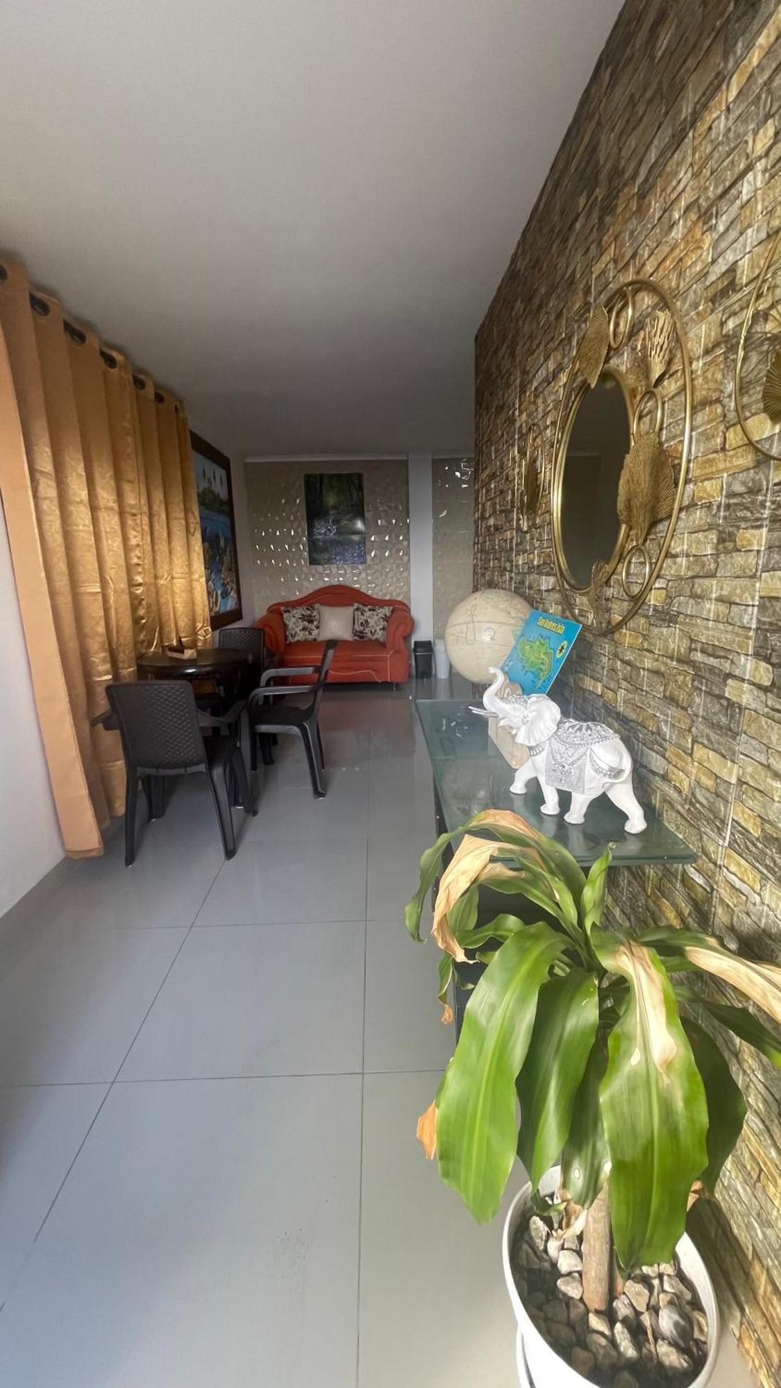 Sea Life Apartamentos En Via Principal Centro Y San Luis Сан-Андрес Экстерьер фото