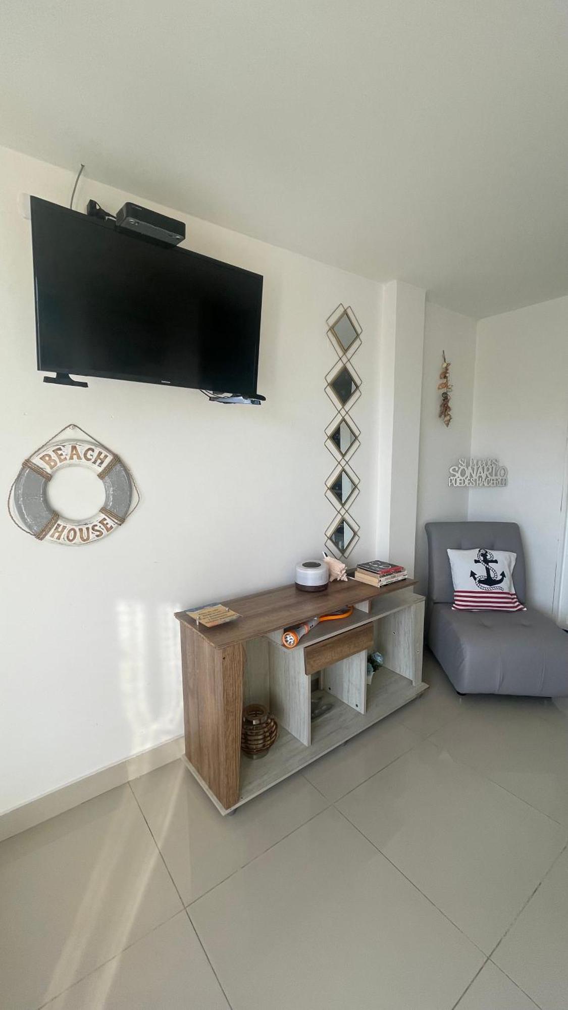 Sea Life Apartamentos En Via Principal Centro Y San Luis Сан-Андрес Экстерьер фото