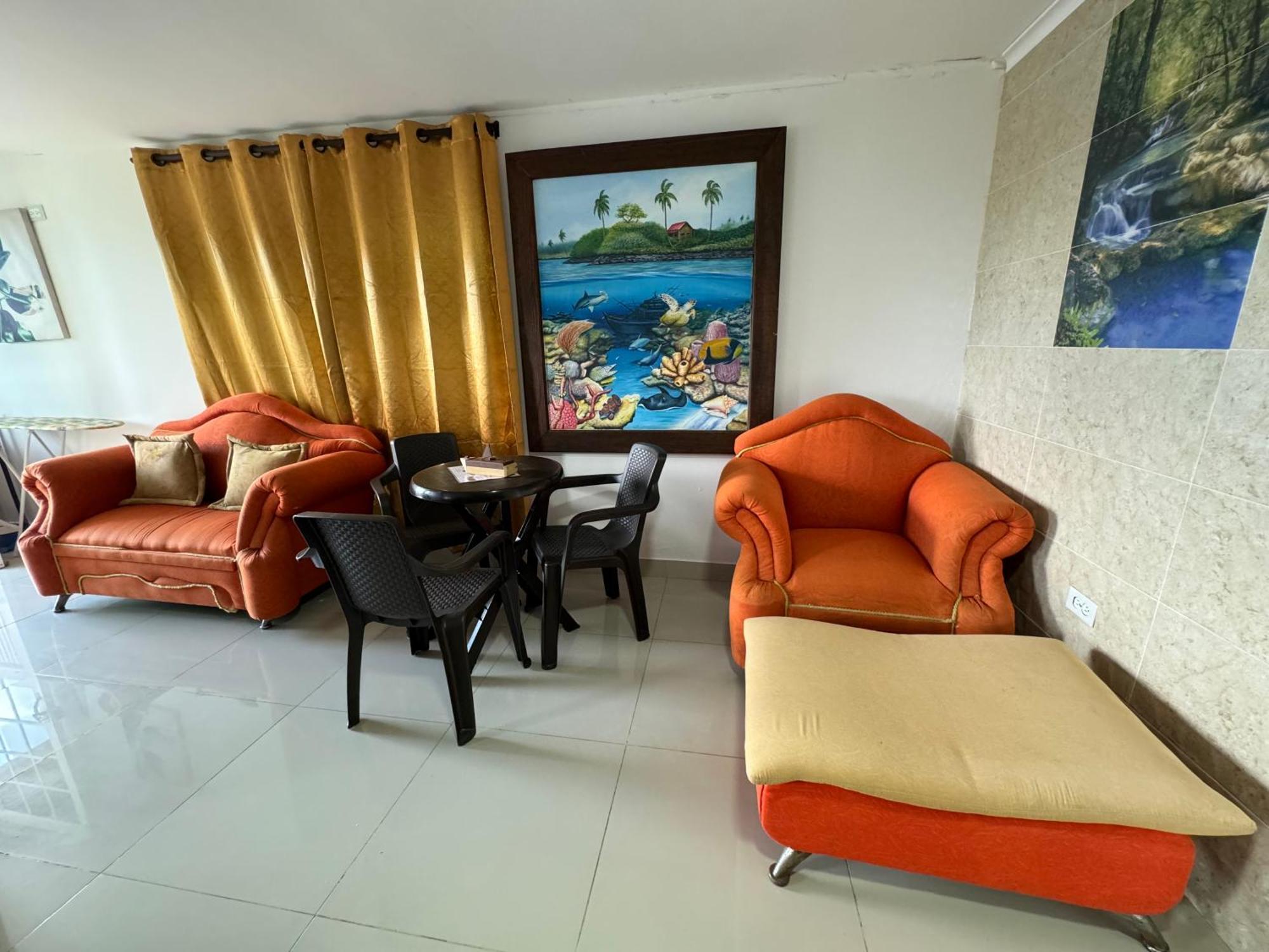 Sea Life Apartamentos En Via Principal Centro Y San Luis Сан-Андрес Экстерьер фото