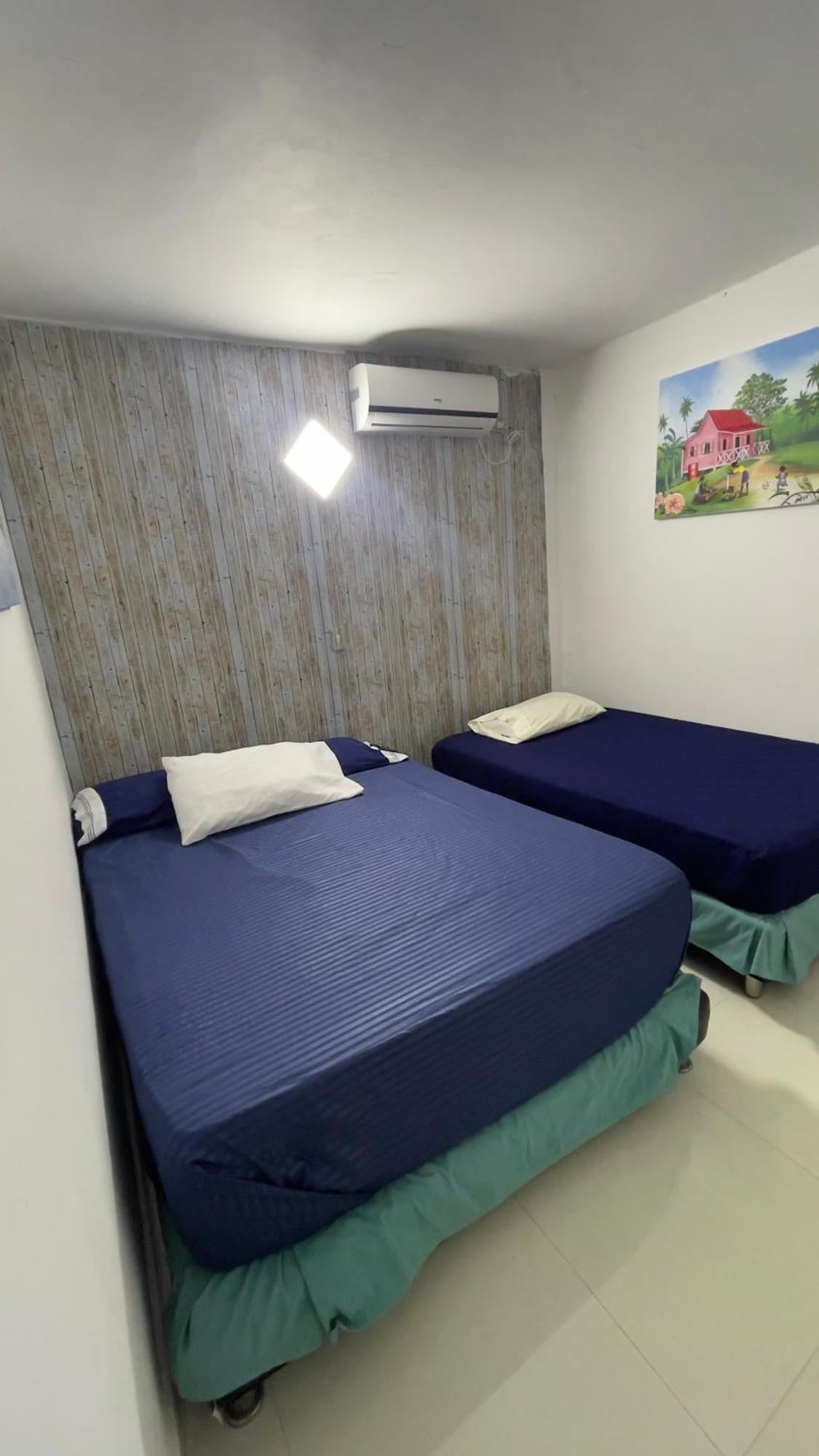 Sea Life Apartamentos En Via Principal Centro Y San Luis Сан-Андрес Экстерьер фото