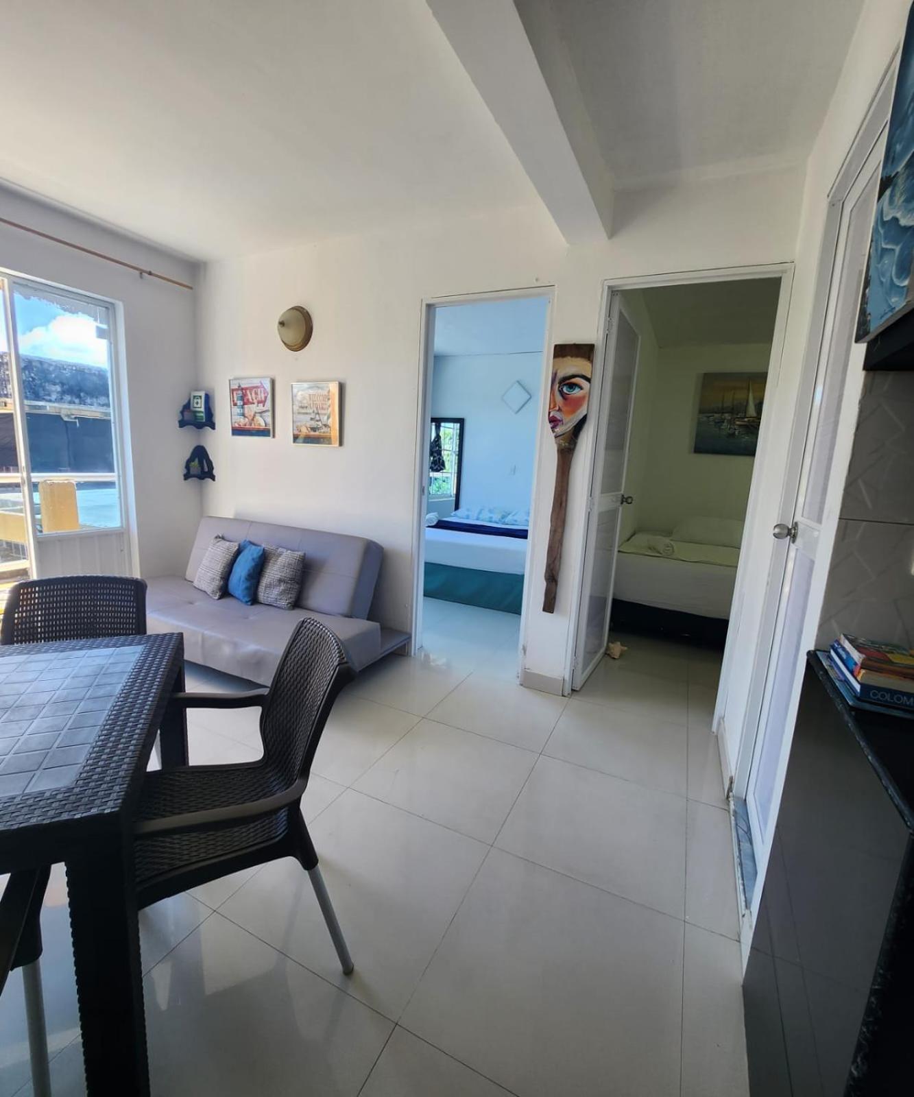 Sea Life Apartamentos En Via Principal Centro Y San Luis Сан-Андрес Экстерьер фото